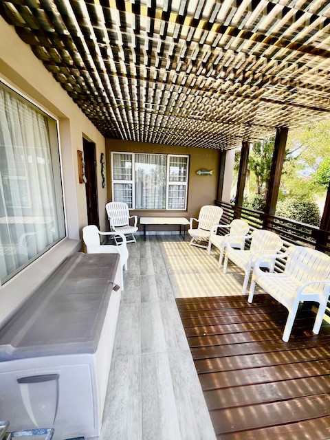 4 Bedroom Property for Sale in Herolds Bay Western Cape